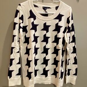 GAP Cream and Navy Patterned Sweater